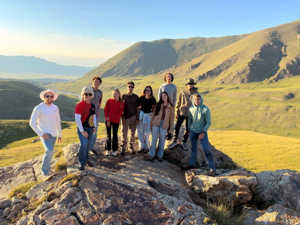 Students hiking Kyrgyzstan while learning Russian!